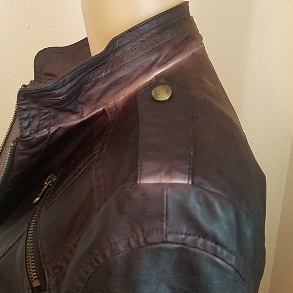 Guess distressed faux leather jacket - Picture 5 of 8